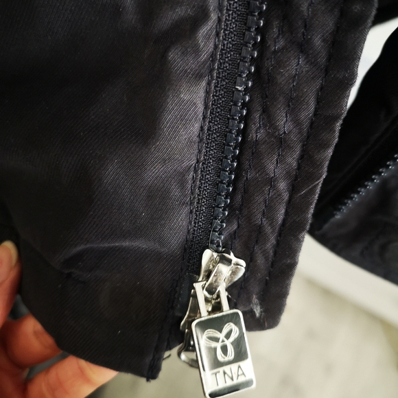 TNA Avoriaz Parka - Picture 4 of 6